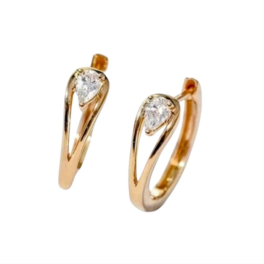 18K Gold Huggie Hoop Diamond Earrings
